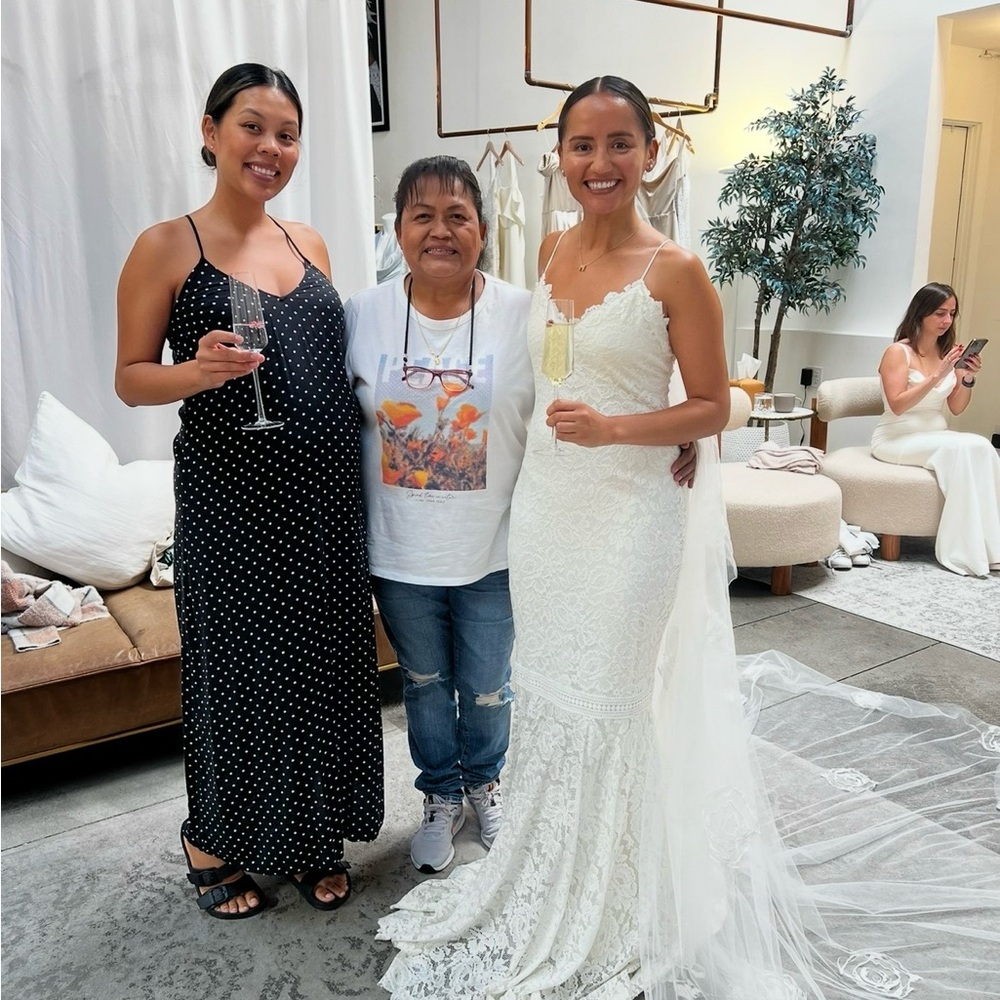 Grace Loves Lace Hart - Ivory Color